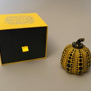 Yaoi KUSAMA (Née en 1929)