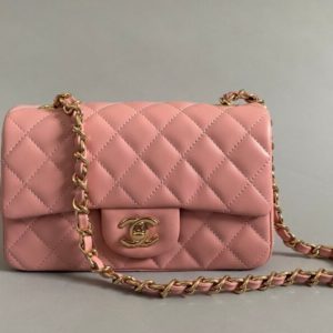 CHANEL - Sac Mademoiselle mini en cuir