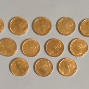 GRANDE-BRETAGNE 12 Souverains en or