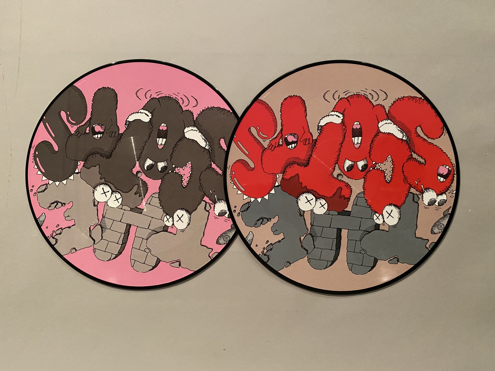 LOT N°298 - KAWS (NÉ EN 1974)