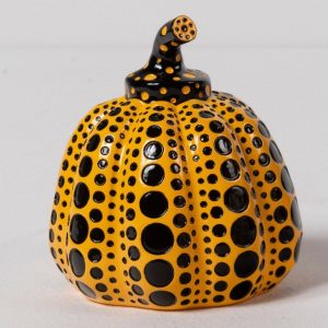 LOT N°350 -Yayoi KUSAMA (Né en 1929), D’Après.