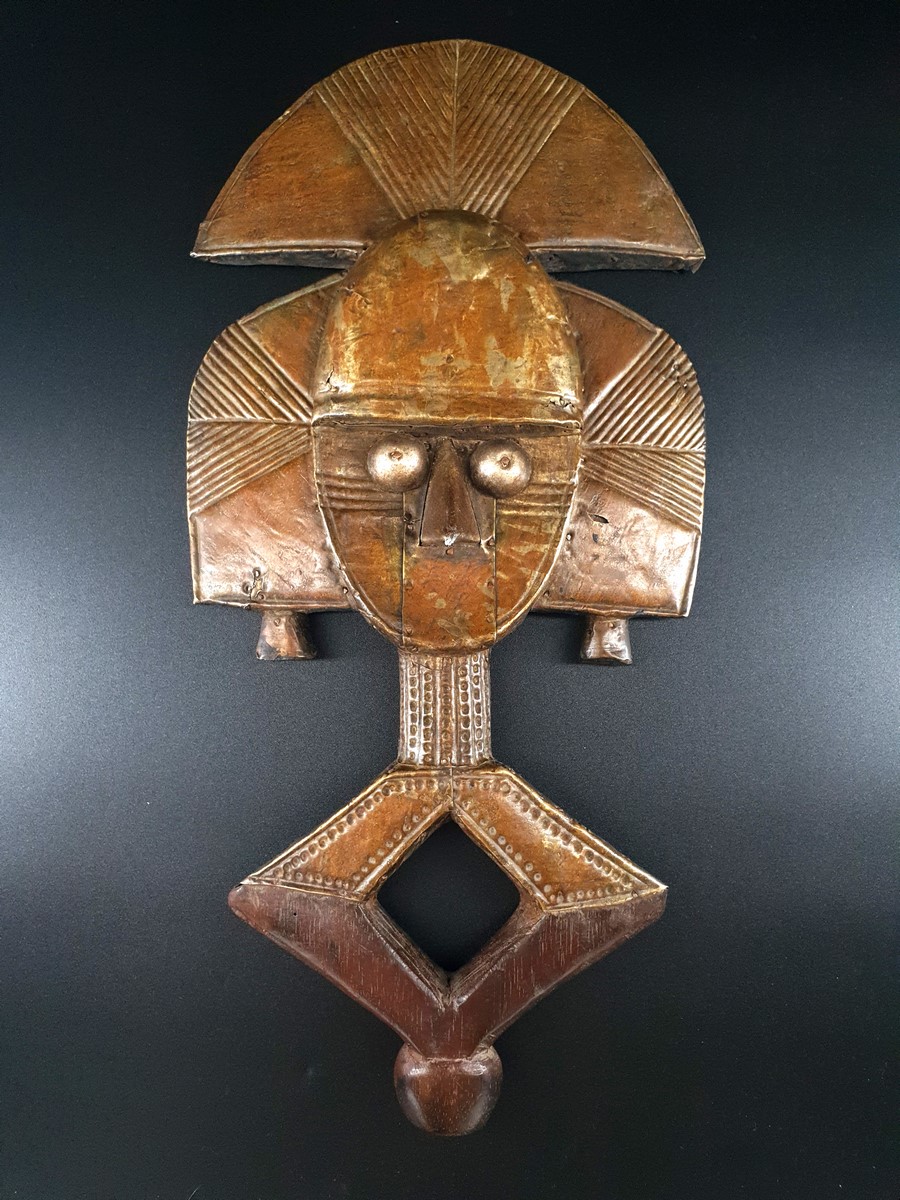 LOT N°30 FIGURINE KOTA GABON VERS 1900 1950