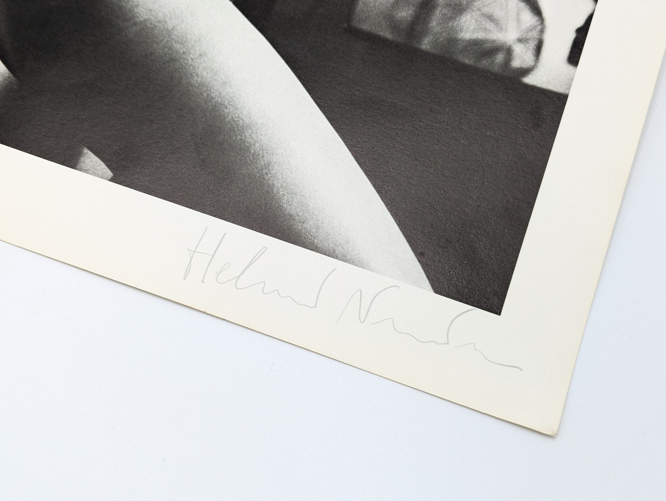 Helmut NEWTON (1920-2004) Jassana - Rue Ambriot, Paris, 1977 – Image 2