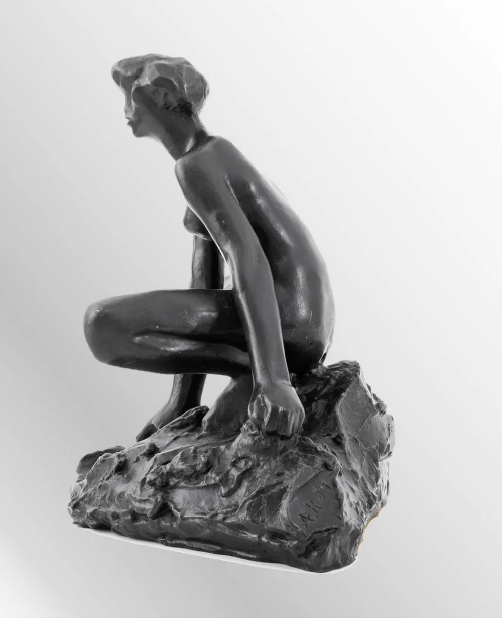 Auguste RODIN (1840-1917), D’APRES Grande baigneuse accroupie, modèle de 1885. Bronze à patine brune nuancée, signé et numéroté n°4, fonte posthume des années 70 de Georges Rudier . - Image 3