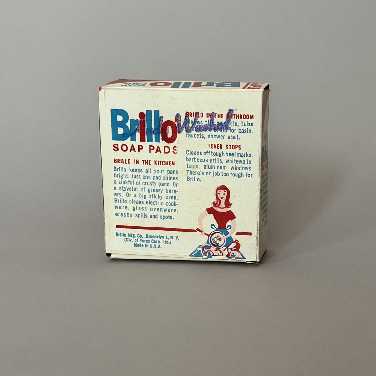 Andy WARHOL (1928-1987), Attribué à. Brillo Soaps Pads. Boîte en carton. Signé au feutre sur le dessus. Cachet de la signature et cachet Warhol Collection au dos. - Image 2