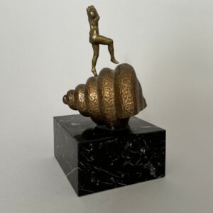 Salvador DALI (1904-1989).    « Nu montant l’escalier ».