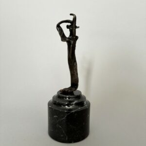 Salvador DALI (1904-1989).    « Dulcinea ».