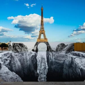 JR (Né en 1983)  Trompe l’œil, les falaises du Trocadéro, 25 mai 2021, 22h18,Paris, France, 2021