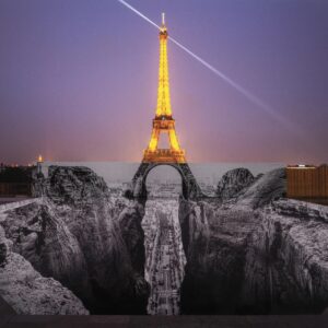 JR (Né en 1983)  Trompe l’œil, les falaises du Trocadéro, 21 mai 2021, 20h03, Paris, France, 2021