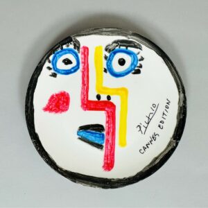 Pablo PICASSO (1973- ), D’APRÈS.  Assiette en porcelaine vernissée.