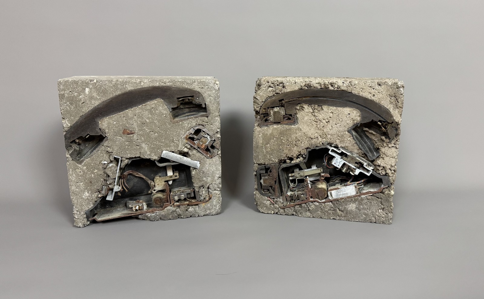 ARMAN FERNANDEZ (1928-2005). « En raison de l’encombrement des lignes ». 1974.