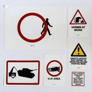 BANKSY (Né en 1974), D'APRÈS.  Ensemble de 6 stickers dont 5 édités sur papier Fasson.