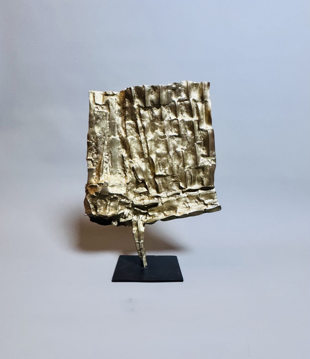 CÉSAR BALDACCINI (1921-1998) ‘QUELQUES CORNIÈRES’, dit plaque chevalier, circa 1957-1973. – Image 3