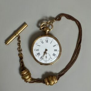 MONTRE DE GOUSSET "Savonnette" en or jaune 18K (750/oo) à double cuvette en or.