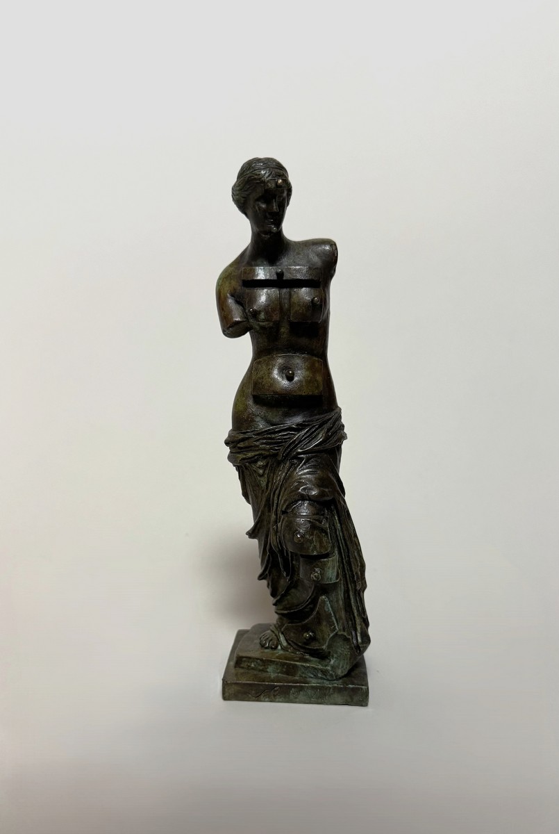 Salvador DALI (1904-1989). « Vénus de Milo aux tiroirs », 1964.