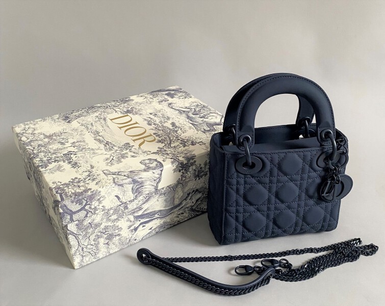 CHRISTIAN DIOR SAC DIORAMA en cuir – Louiza Auktion