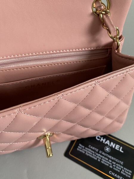 CHANEL – Sac Mademoiselle mini en cuir – Louiza Auktion