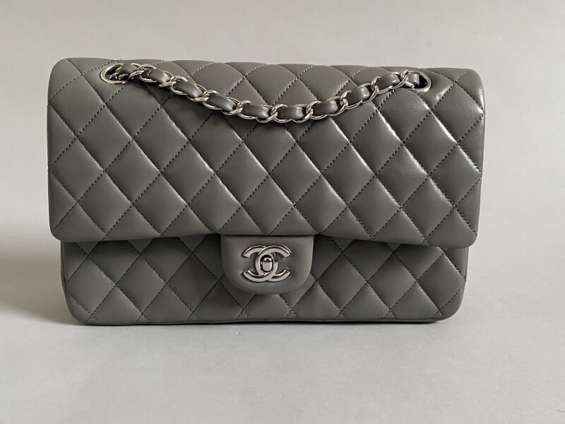 CHANEL – Sac cabas – Louiza Auktion