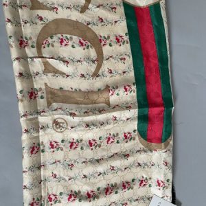 GUCCI Étole en soie – Image 4