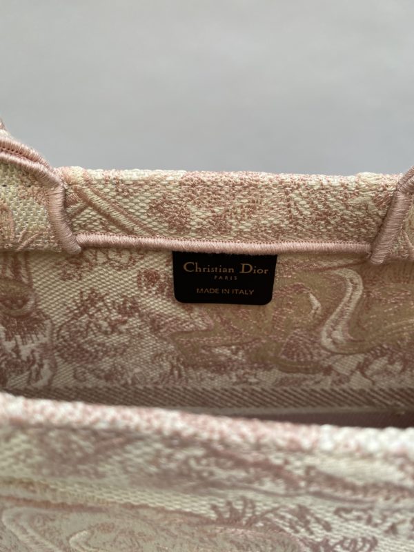 CHRISTIAN DIOR - SAC CABAS  DIOR BOOK TOTE – Image 4