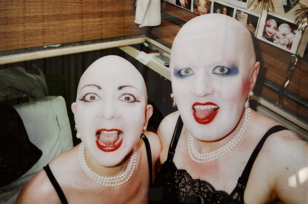 LOT N°257 -EVA & ADELE (XX-XXI)