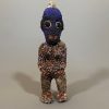 LOT N°68 -STATUE PERLEE BAMILEKE / BAMOUN (XXème Siècle) - CAMEROUN.