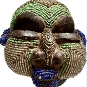 LOT N°33 STATUE PERLEE BAMILEKE / BAMOUN (XXème Siècle)   CAMEROUN.