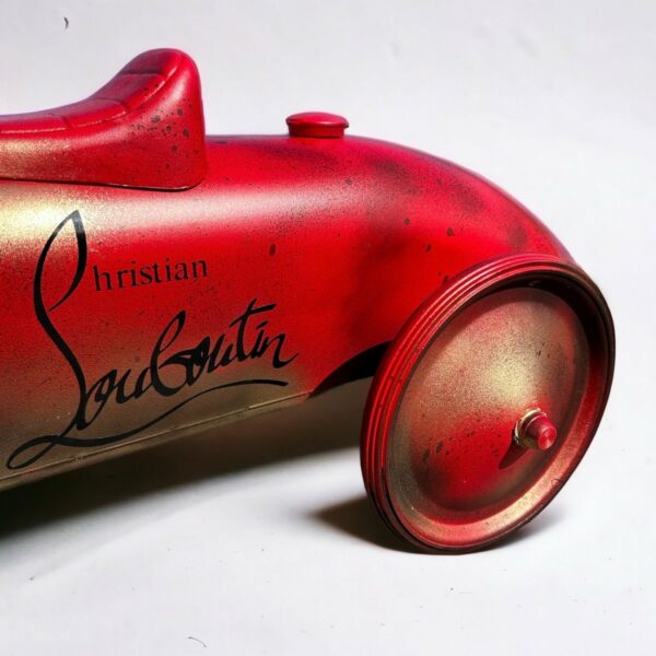 DALUXE ART.  Louboutin Walkcar, 2023 – Image 3