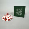 Yayoi KUSAMA (Né en 1929), D’Après  Naoshima Pumpkin White & Red – Image 2