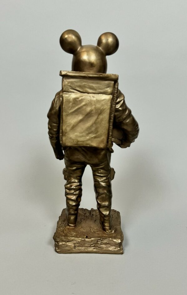 Hannes D'HAESE (Né en 1965)  Mickey in space - Image 3