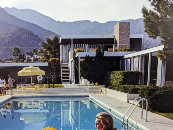 Slim AARONS (1916-2006)  Poolside Gossip. - Image 3
