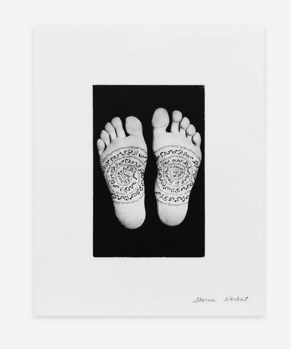 Shirin NESHAT (née en 1957)  Unveiling series #2, 1993.
