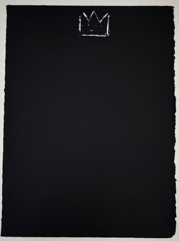 Jean-Michel BASQUIAT (1960-1988), d'Après.  Standing Figure, c.1982. Lithographie sur papier BFK Rives. Signé, numéroté sur 10 exemplaires au marqueur blanc et rehaussé d'un dessin de couronne au verso de la lithographie. – Image 2
