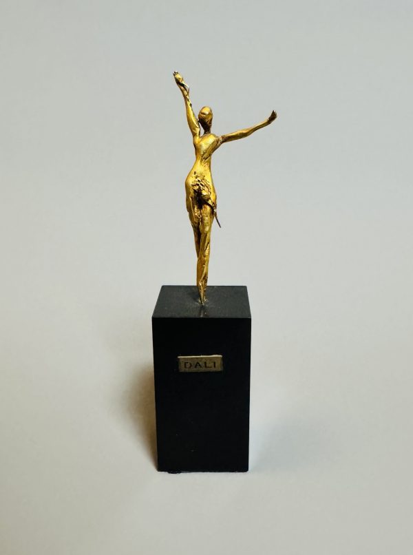 Salvador DALI (1904-1989).    « Ballerine, hommage à Margot Fonteyn » également connue sous le titre « Femme à la souris ».1972.