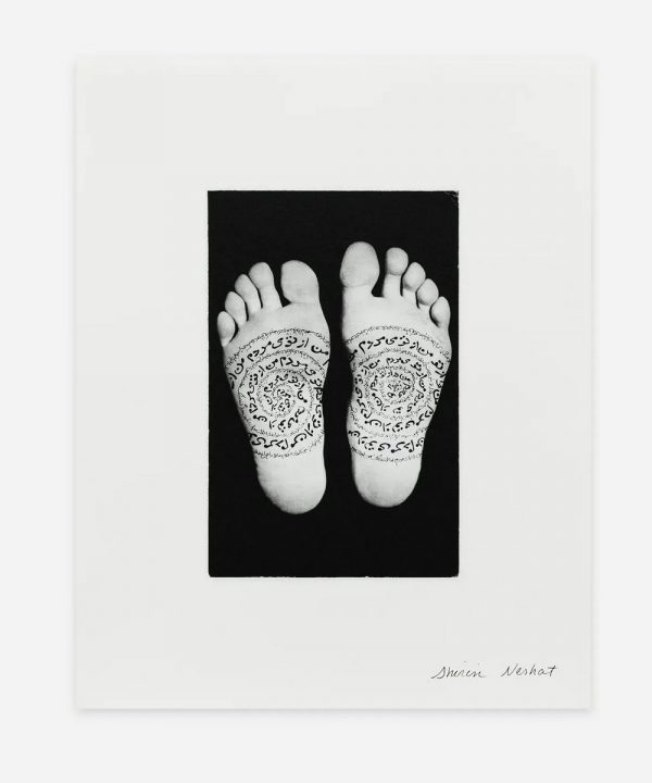 Shirin NESHAT (née en 1957)  Unveiling series #2, 1993.