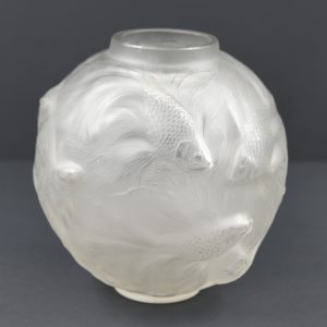 RENE LALIQUE (FRANÇAIS, 1860-1945)  Vase « FORMOSE »