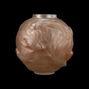 RENE LALIQUE (FRANÇAIS, 1860-1945)  Vase « FORMOSE »